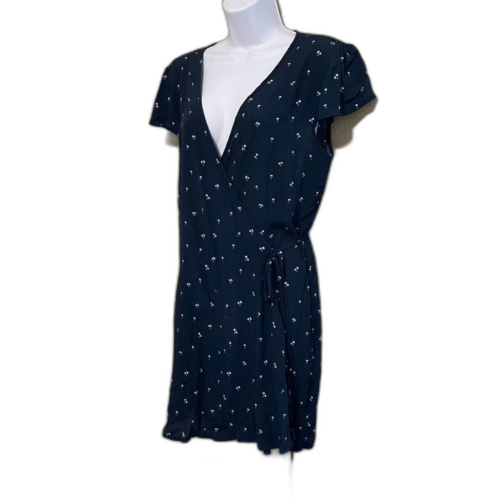 Brandy Melville Palm Tree Print Wrap Mini Dress Womens Small Navy Blue - Picture 2 of 6